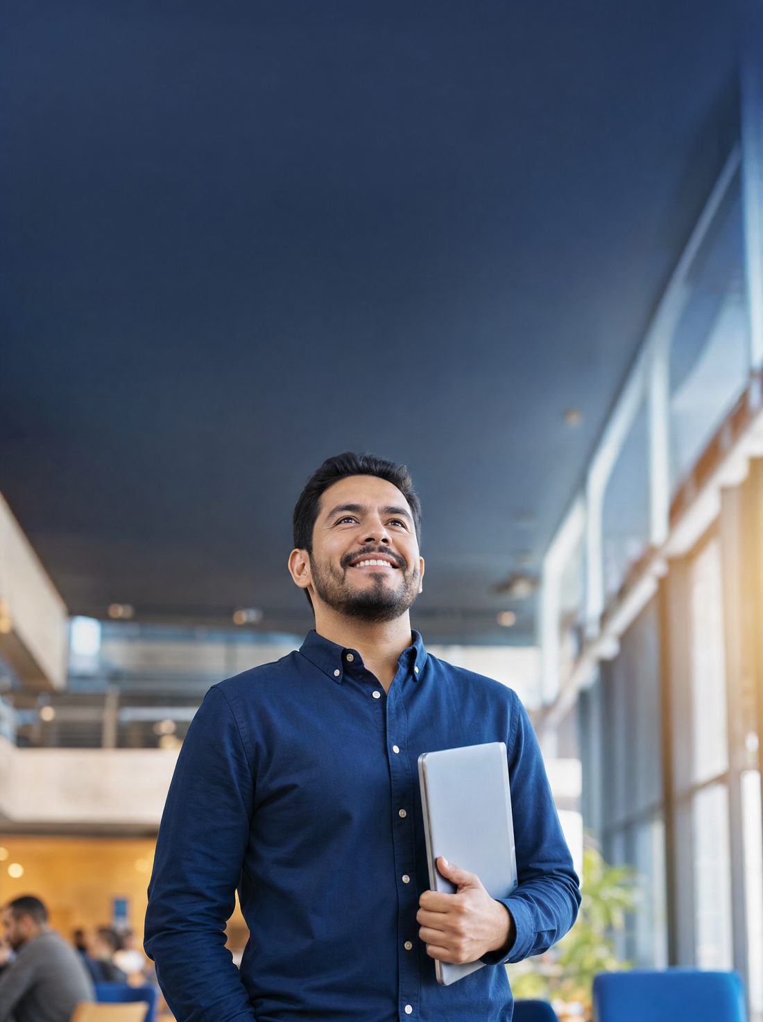 Estudiante de Edu-kt orgulloso de continuar su formación